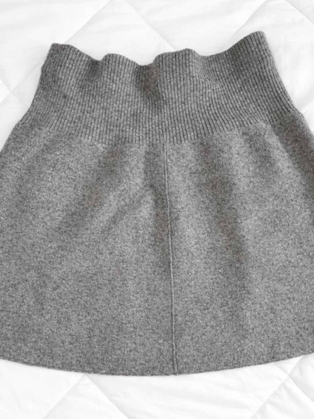 ZARA Warm Grey Ribbed Knit Mini Skirt Soft Stretch Pull On Minimalist Chic Sz XL